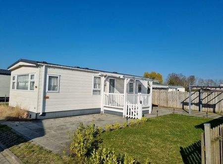 Flore 32/12.6/2 Bouwjaar 2017 op jaarplaats 16